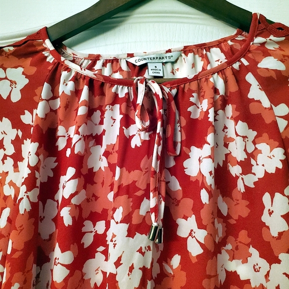 Counterparts Red Floral polyester Blouse S NWT - Picture 4 of 6